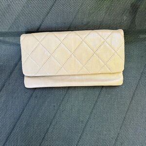 HOBO ADVENT TAUPE CLUTCH